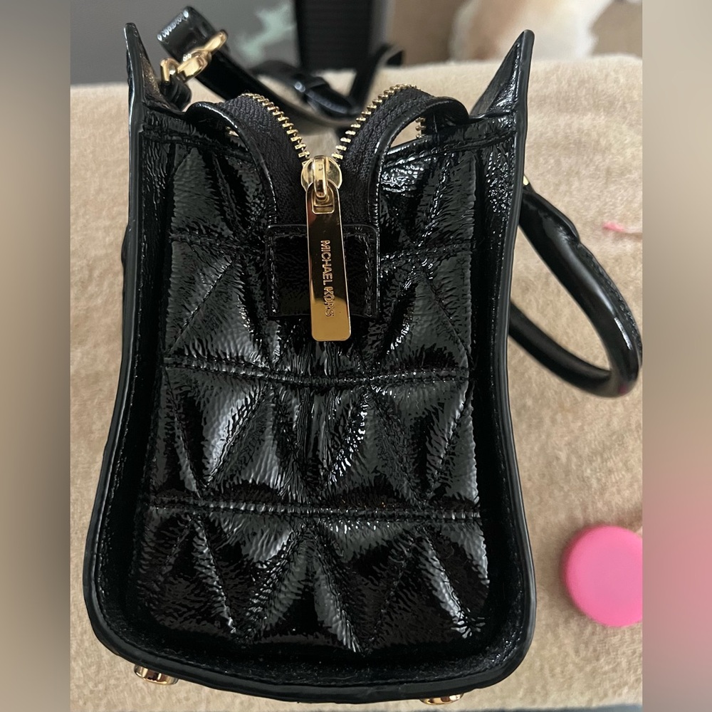 Michael Kors Vivianne Patent Leather
Quilted Cross Body - Picture 7 of 12